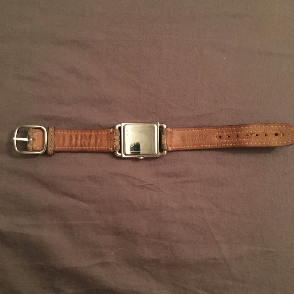 Coach watch - Picture 2 of 2